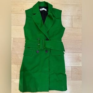 Perfect condition silk sleeveless vest w. Wide belt included! Beautiful green!